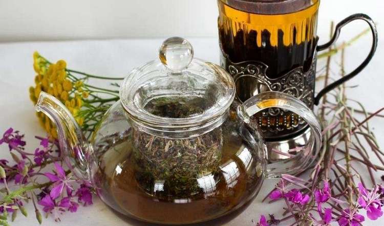 Чай из тимьяна это хороший вариант, как можно быстро снять стресс.