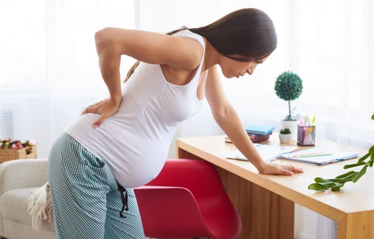 Требующие лечения симптомы люмбаго с ишиасом встречаются даже у беременных.