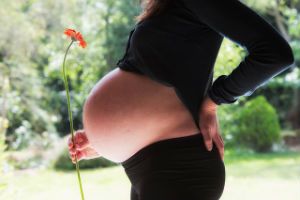 Чем опасен и как лечить варикозное расширение вен у беременных, после родов и во время лактации