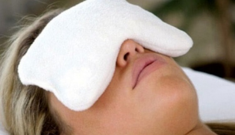 для быстрого лечения ячменя на глазу у взрослого можно использовать согревающие компрессы на основе соли.