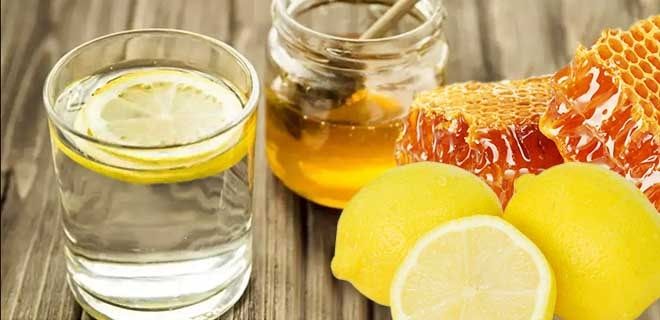 Вода с лимоном и медом