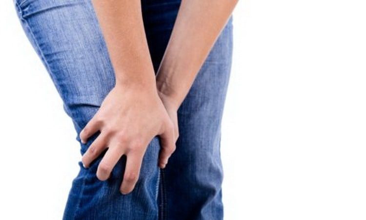 Синовит коленного сустава: причины, симптомы и лечение без операции народными средствами в домашних условиях