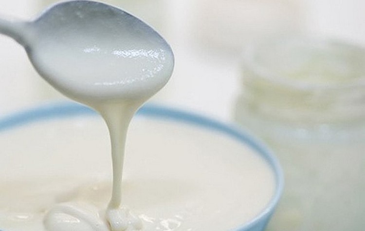 Полезно в период лечения употреблять йогурт с ацидофильными бактериями.